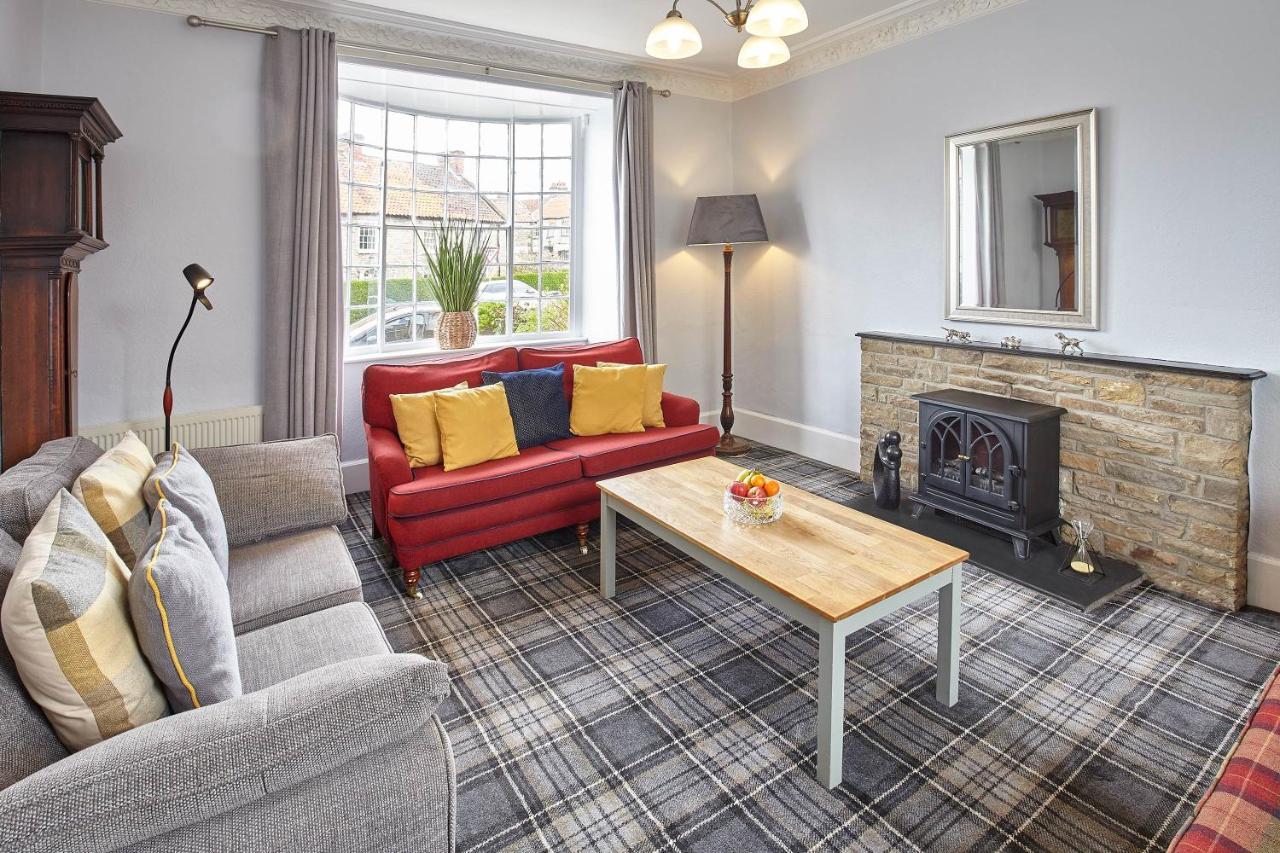 Host & Stay - Buckingham Square Helmsley Exterior photo